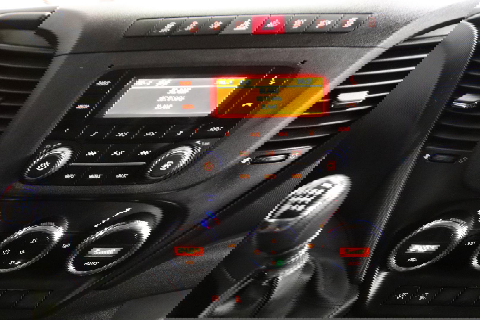 Iveco Daily 35S14V 2.3 L2H2 AIRCO CRUISE CONTROL EURO 6