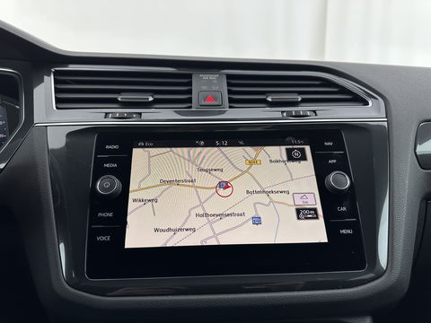 Volkswagen Tiguan Allspace 1.5 TSI R-Line Highline Business [ 7-Pers. ] Aut. *PANO | ARTVELOURS | FULL-LED | DIGI-COCKPIT | KEYLESS | ADAPTIVE-CRUISE | CAMERA | SHIFTPADDLES | CARPLAY | DAB+ | HEATED-COMFORTSEATS | NAVI-FULLMAP | PRIVACYGLASS | 19''ALU*