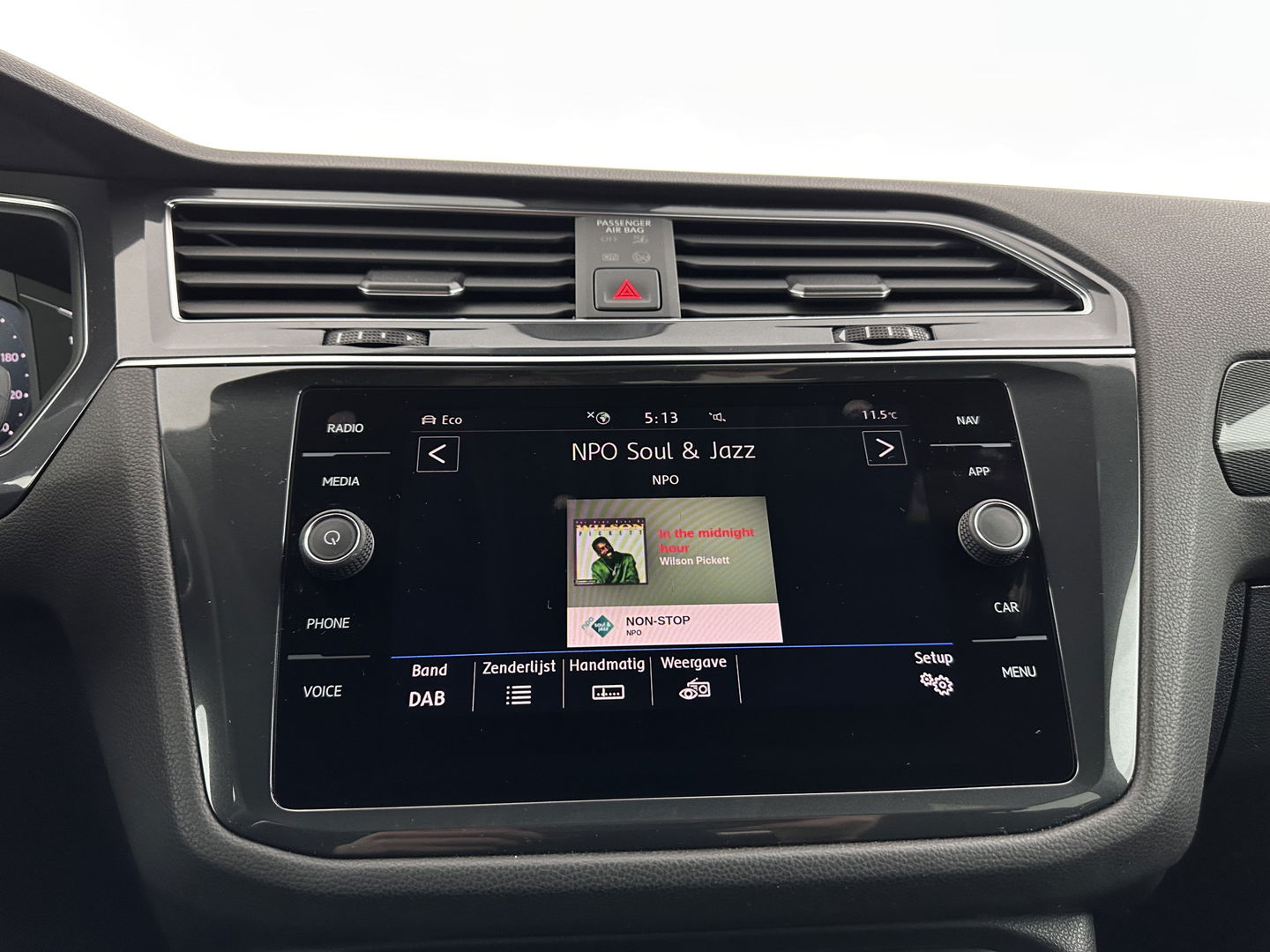 Volkswagen Tiguan Allspace 1.5 TSI R-Line Highline Business [ 7-Pers. ] Aut. *PANO | ARTVELOURS | FULL-LED | DIGI-COCKPIT | KEYLESS | ADAPTIVE-CRUISE | CAMERA | SHIFTPADDLES | CARPLAY | DAB+ | HEATED-COMFORTSEATS | NAVI-FULLMAP | PRIVACYGLASS | 19''ALU*