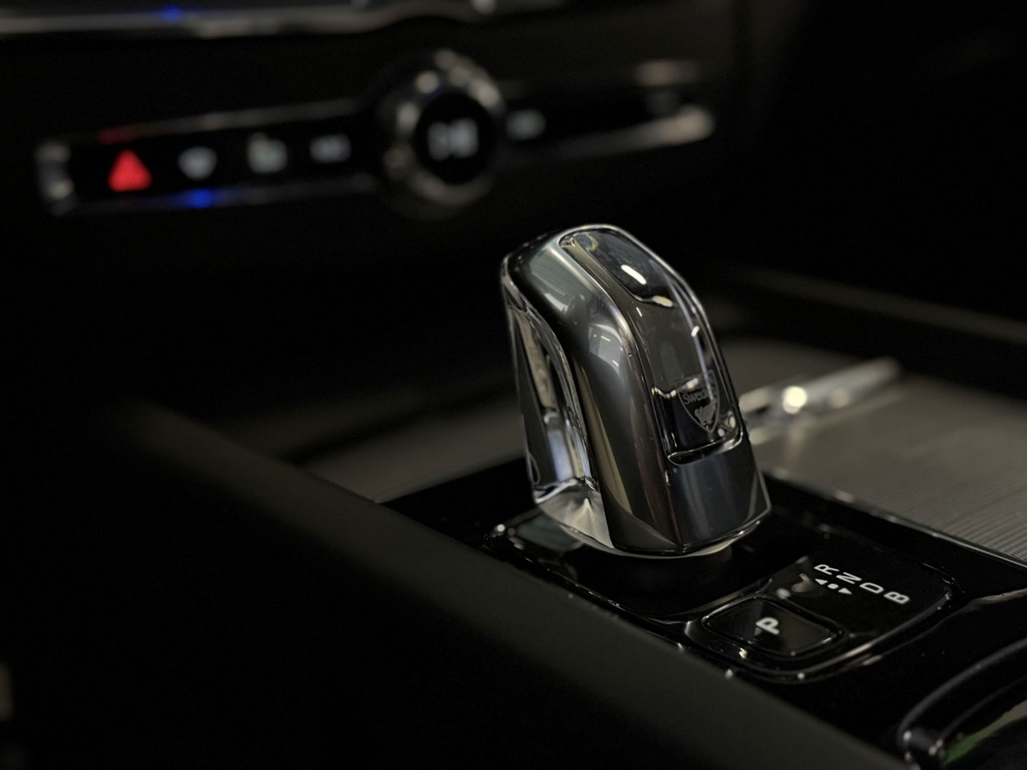 Volvo XC60 T8 400PK AWD / R-Design / 360° / panoramadak / *NAP*