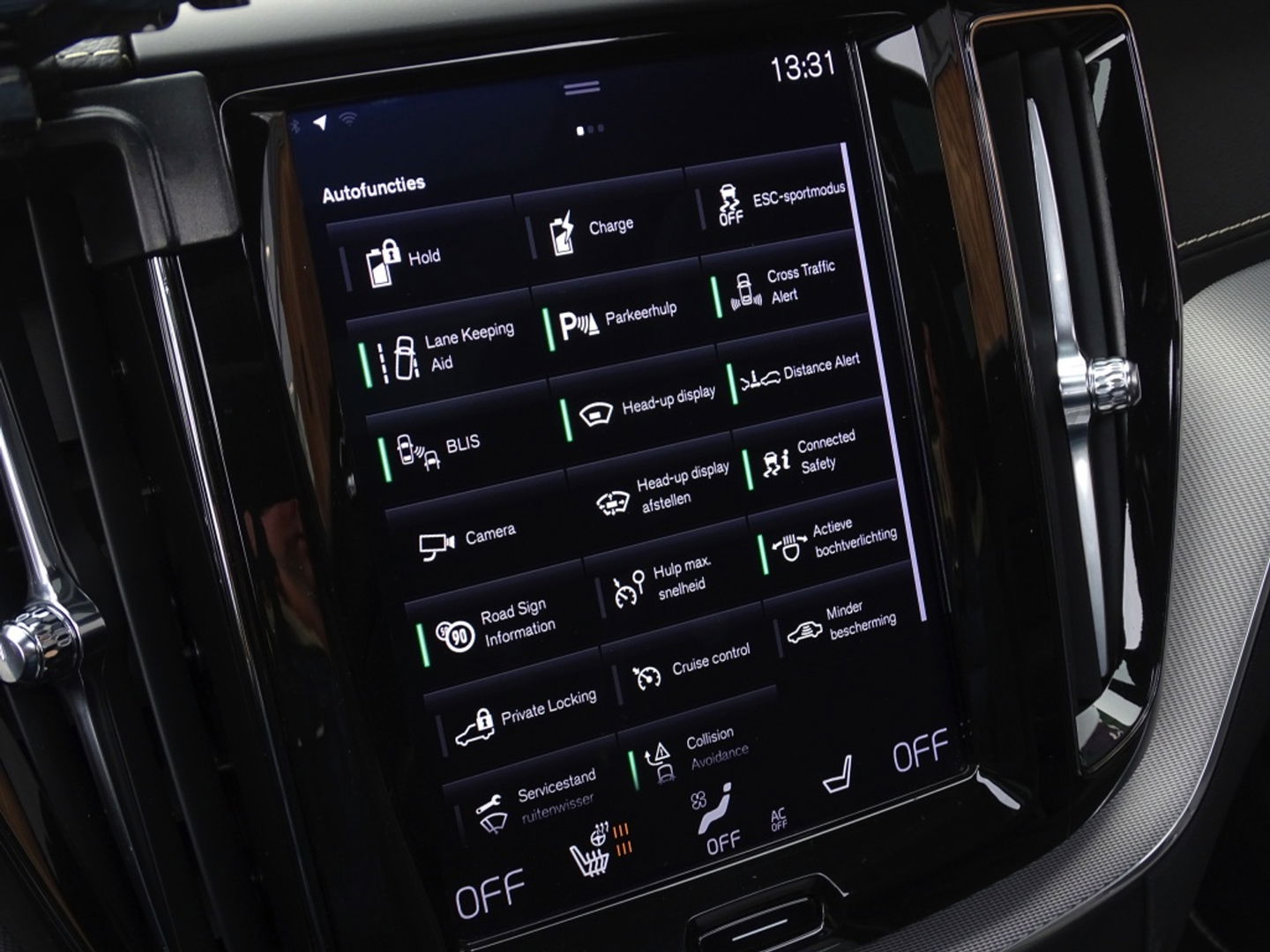 Volvo XC60 T8 400PK AWD / R-Design / 360° / panoramadak / *NAP*