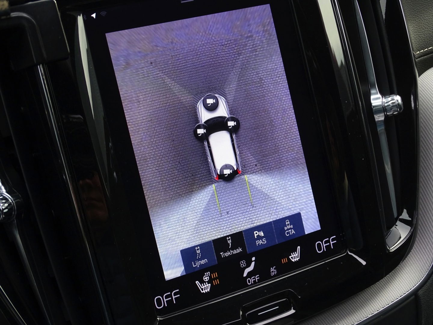 Volvo XC60 T8 400PK AWD / R-Design / 360° / panoramadak / *NAP*