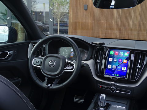 Volvo XC60 T8 400PK AWD / R-Design / 360° / panoramadak / *NAP*