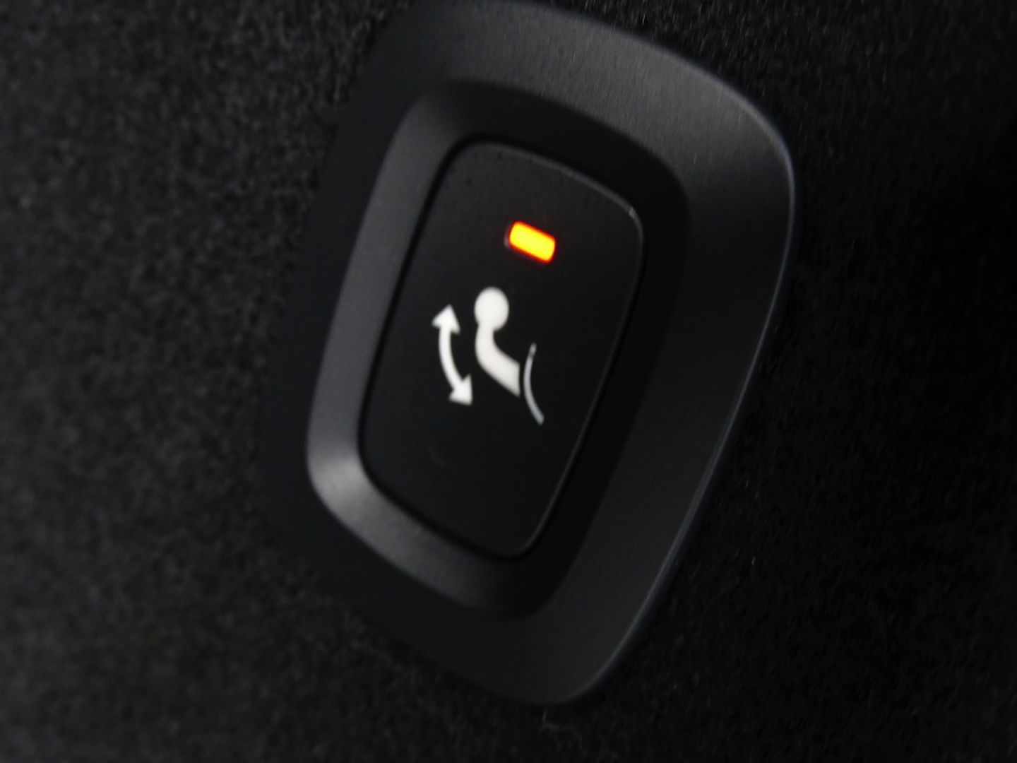 Volvo XC60 T8 400PK AWD / R-Design / 360° / panoramadak / *NAP*