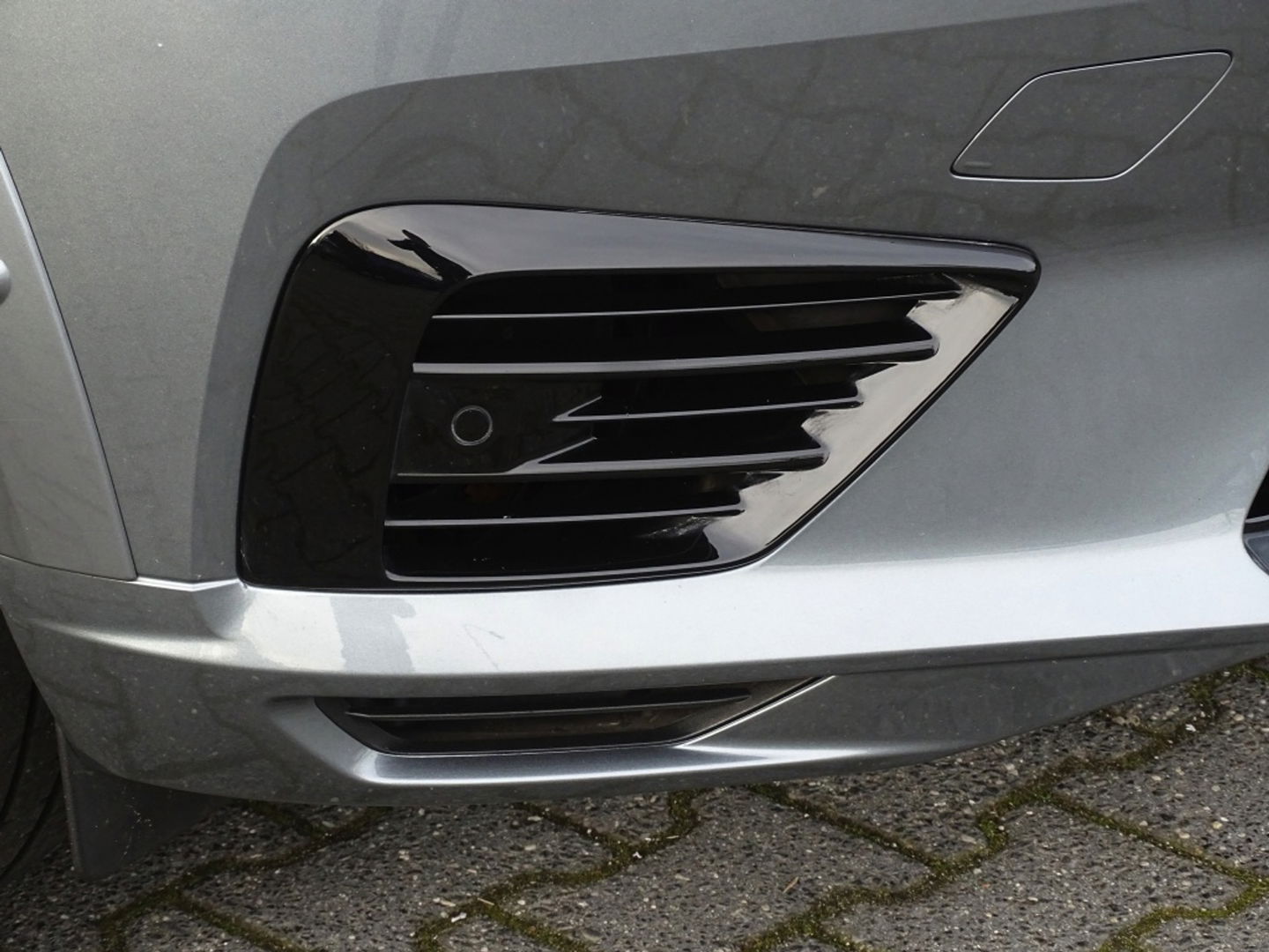 Volvo XC60 T8 400PK AWD / R-Design / 360° / panoramadak / *NAP*