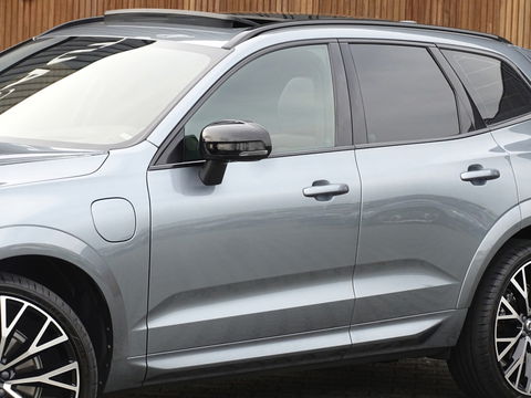 Volvo XC60 T8 400PK AWD / R-Design / 360° / panoramadak / *NAP*