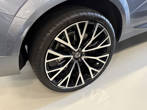 Volvo XC60 T8 400PK AWD / R-Design / 360° / panoramadak / *NAP*