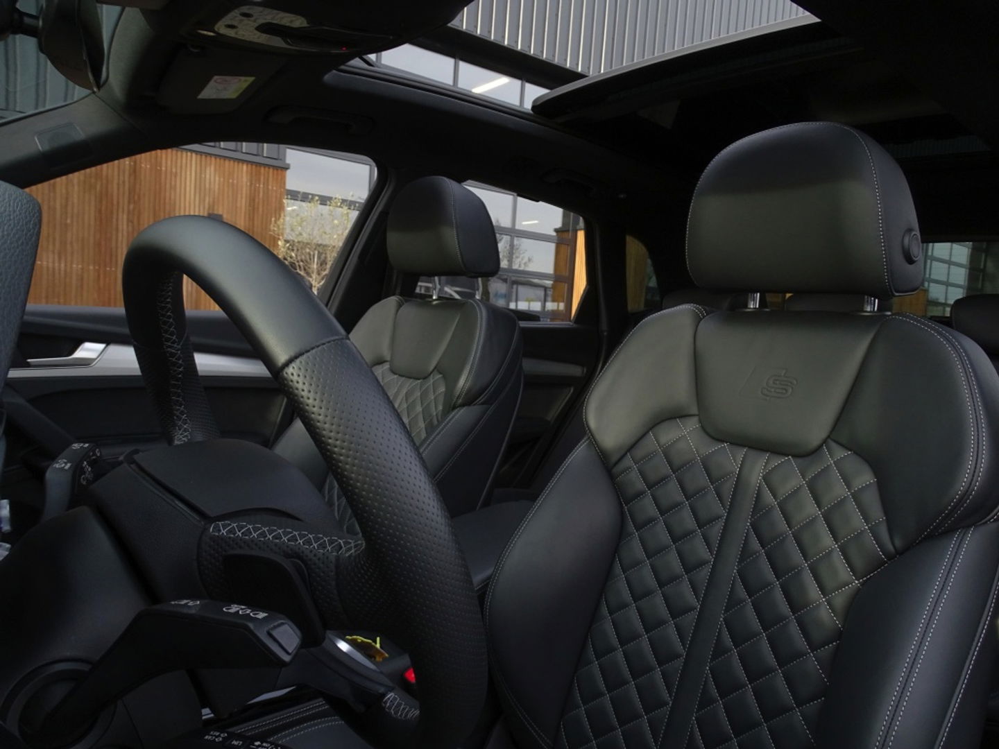 Audi Q5 55 TFSI e 367PK / S edition / B&O / LED