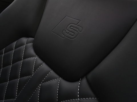 Audi Q5 55 TFSI e 367PK / S edition / B&O / LED