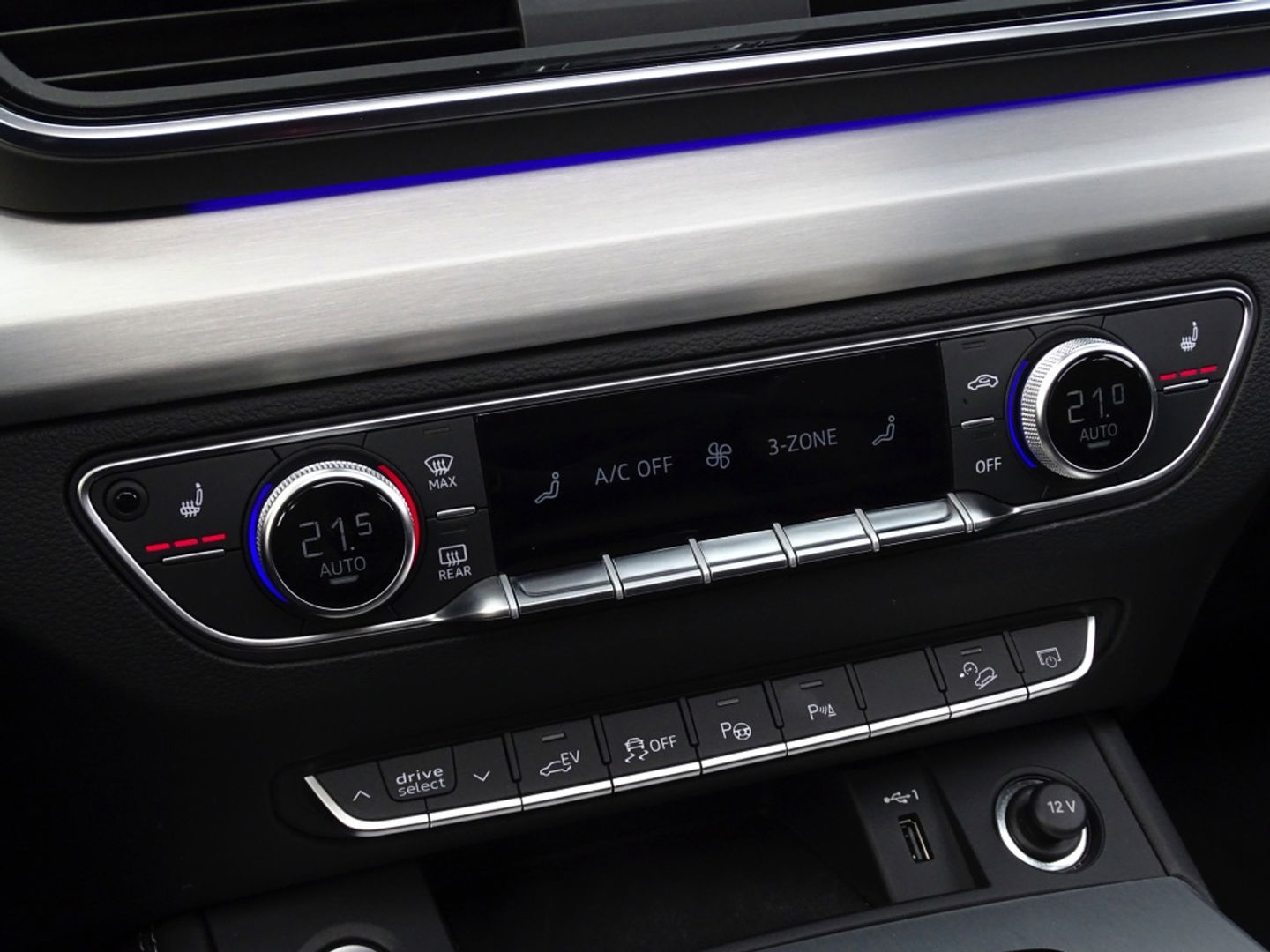 Audi Q5 55 TFSI e 367PK / S edition / B&O / LED