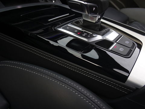 Audi Q5 55 TFSI e 367PK / S edition / B&O / LED