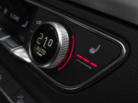 Audi Q5 55 TFSI e 367PK / S edition / B&O / LED