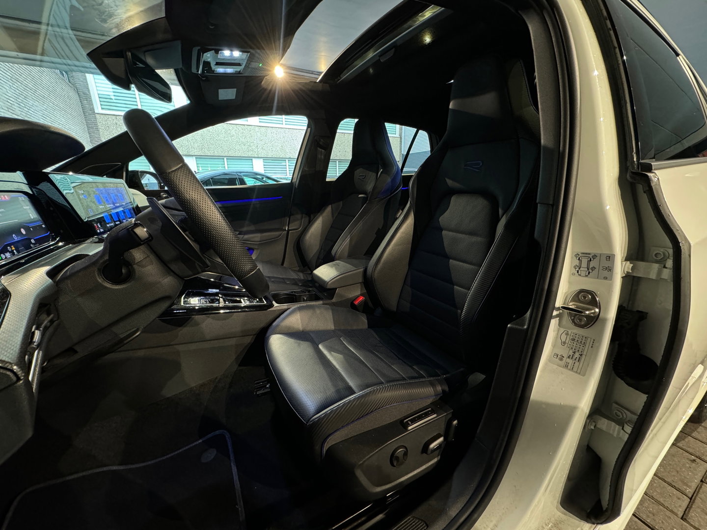 Volkswagen Golf 2.0 TSI R 4M Performance Pano|HuD|Memory|H/K