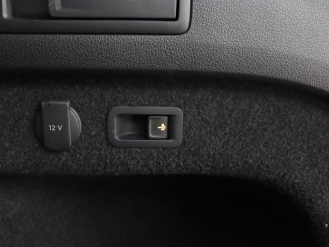 Volkswagen Passat 1.4 TSI PHEV GTE | Trekhaak | Stoelverwarming | Massage | Camera | Carplay | Navigatie | Adaptive cruise | Matrix LED | Parkeerhulp | Climate control | Plug In