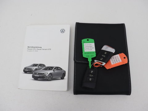 Volkswagen Passat 1.4 TSI PHEV GTE | Trekhaak | Stoelverwarming | Massage | Camera | Carplay | Navigatie | Adaptive cruise | Matrix LED | Parkeerhulp | Climate control | Plug In