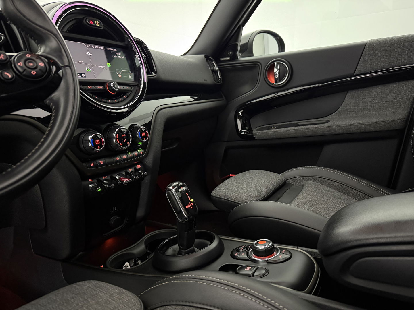 MINI Countryman 1.5 Cooper Chili | Pano | Sfeer | H/K | Carplay | Cruise | Trekh. | Stoelverw. | Keyless | NAP