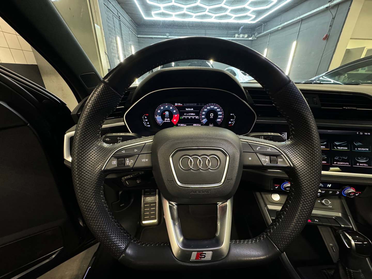 Audi Q3 40 TFSI quattro edition Pano|Keyles|RS Seat|B&O|VOL