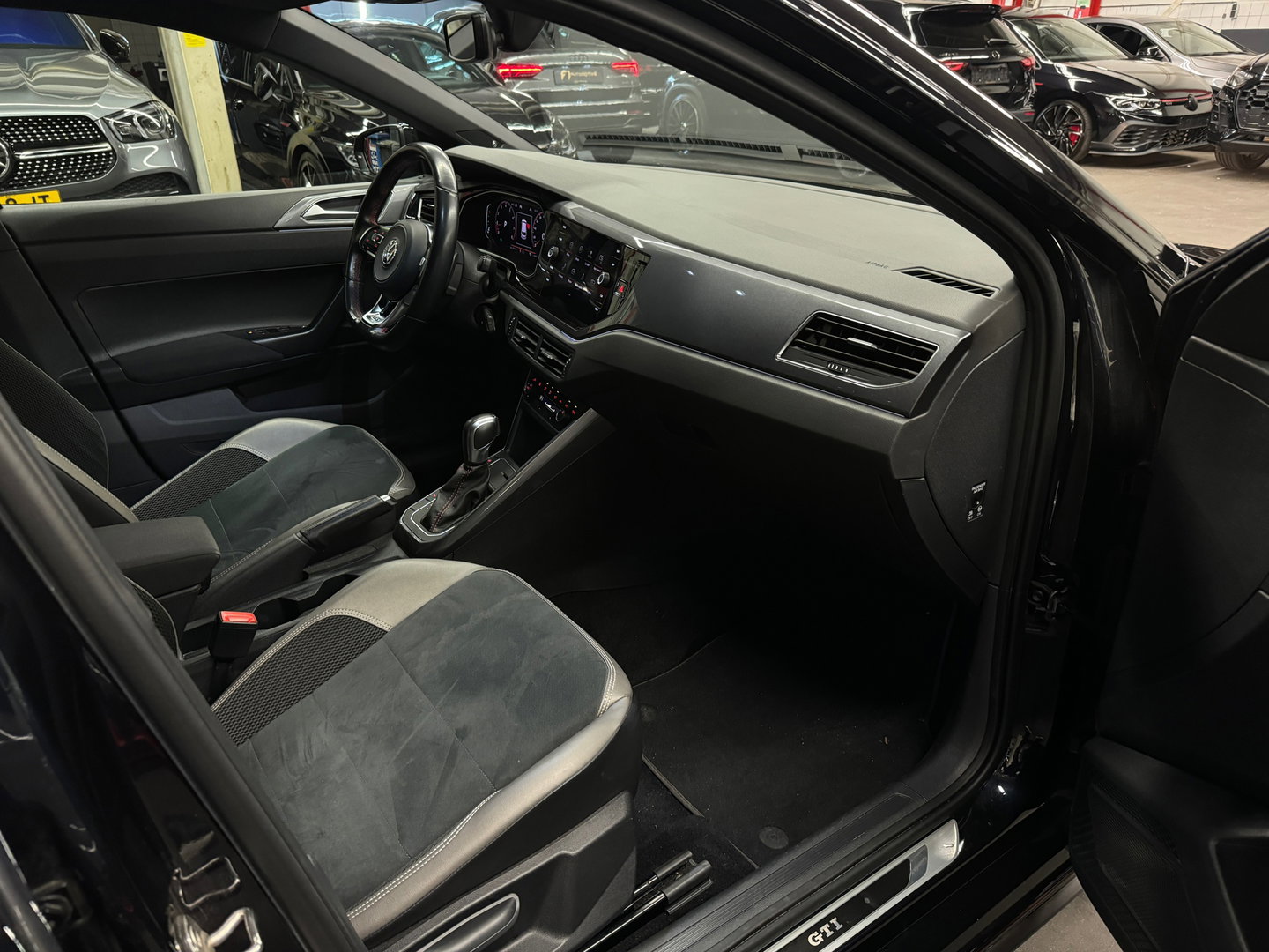 Volkswagen Polo 2.0 TSI GTI Beats|ACC|Virtual|Alcantara