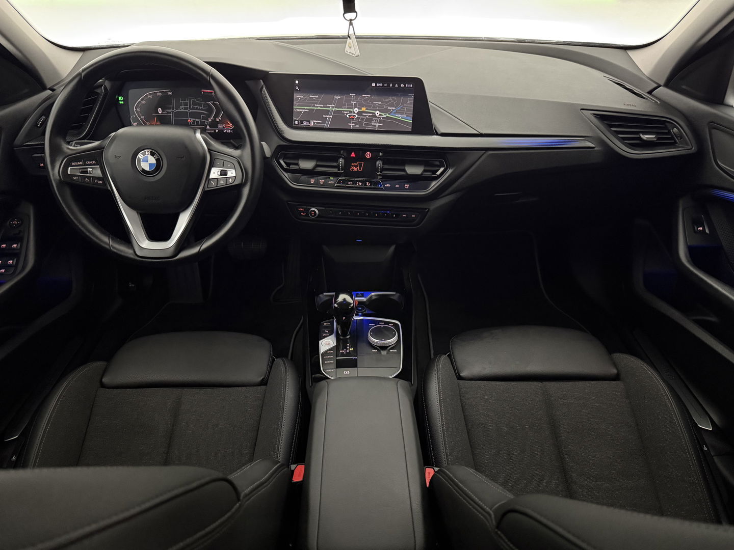 BMW 1-serie 118i | Camera | Sfeer | Virtual | Carplay | Cruise | Parkeersens. | NAP