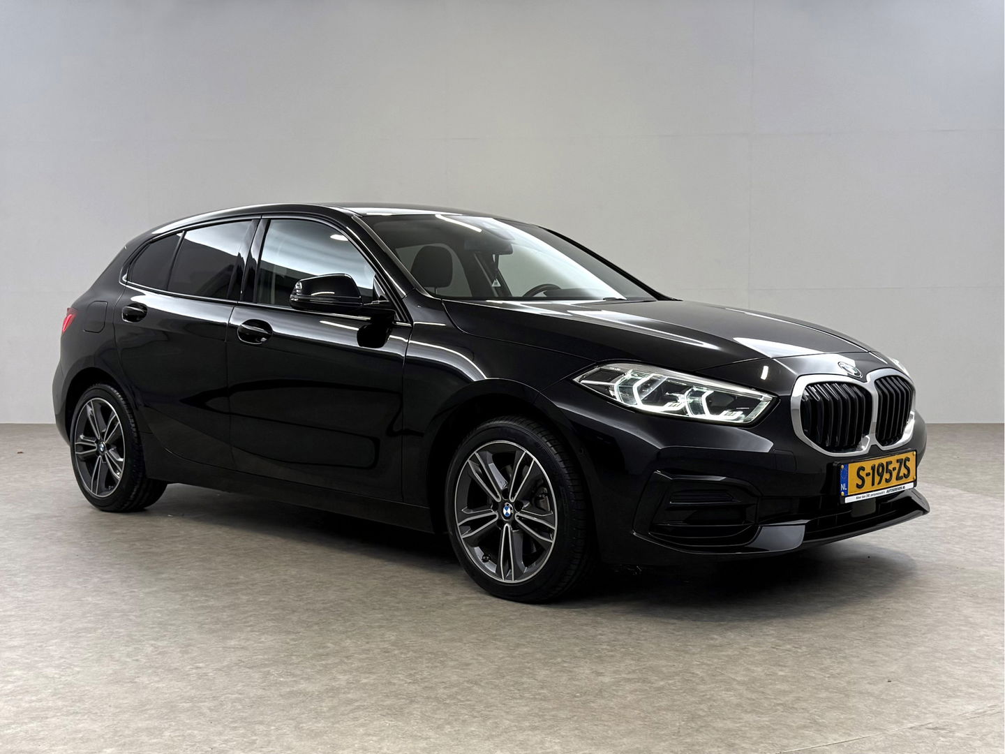 BMW 1-serie 118i | Camera | Sfeer | Virtual | Carplay | Cruise | Parkeersens. | NAP
