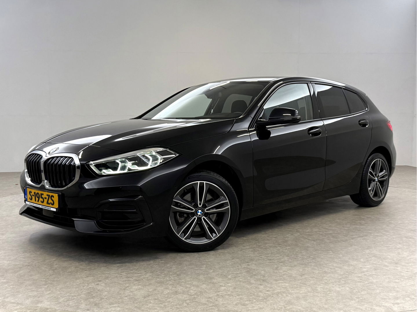 BMW 1-serie 118i | Camera | Sfeer | Virtual | Carplay | Cruise | Parkeersens. | NAP