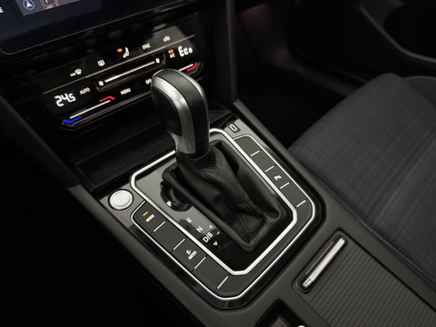 Volkswagen Passat Variant 1.4 TSI GTE PHEV 218PK | SOH 90% | Pano | Sfeerverl. | Camera | Adap. Cruise | Carplay