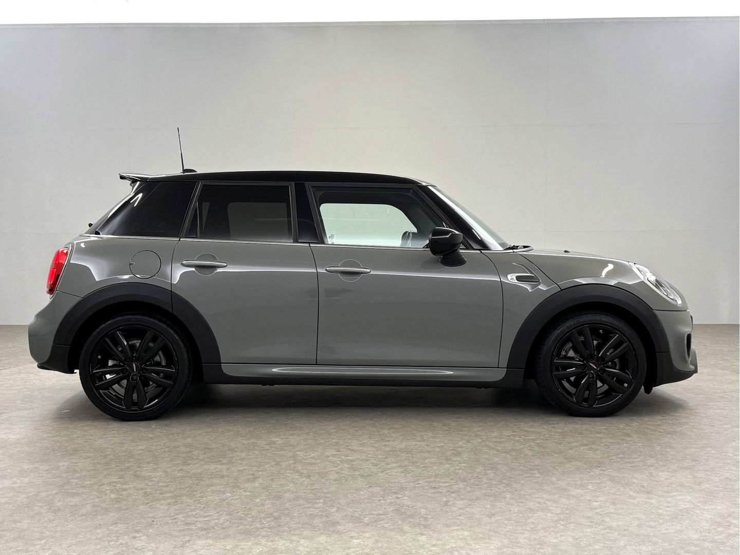 MINI Cooper 1.5 Cooper JCW | Virtual | Sfeer | Cruise | LED | Stoelverw. | NAP