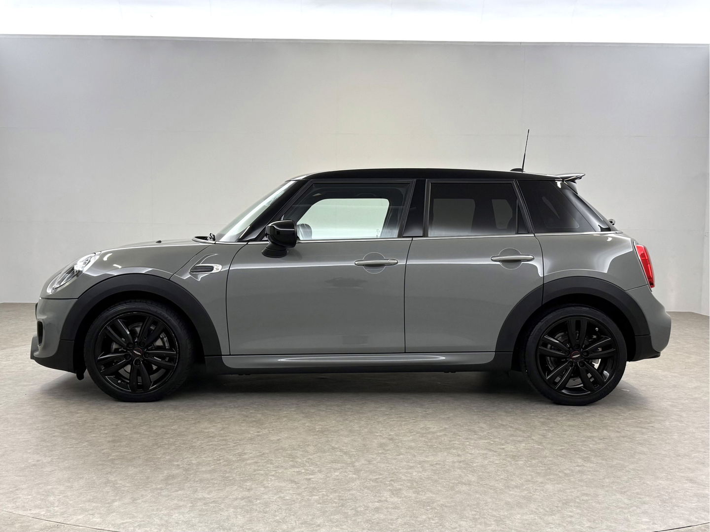 MINI Cooper 1.5 Cooper JCW | Virtual | Sfeer | Cruise | LED | Stoelverw. | NAP