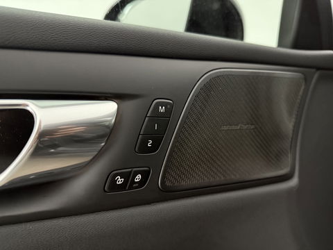 Volvo V60 2.0 T6 Recharge 340PK AWD R-Design | Pano | H/K | Virtual | Memory | Camera | Stoel/Stuurverw. | Trekh. | Keyless | Carplay | NAP