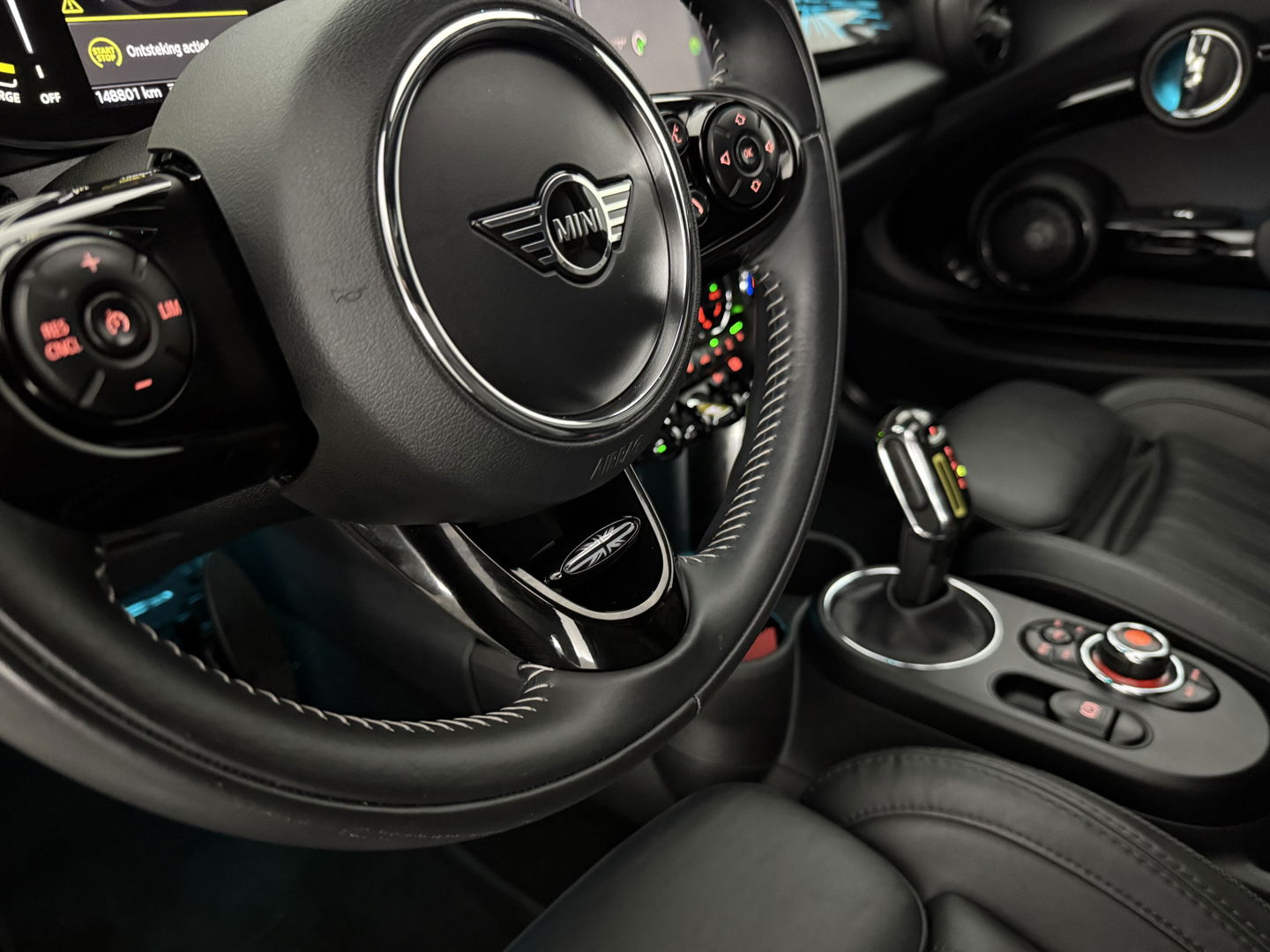 MINI Cooper Yours 33 kWh | SOH 92% | Snelladen | Pano | H/K | Sfeer | HuD | Virtual | Camera | Carplay | Stoelverw. | Keyless |  NAP