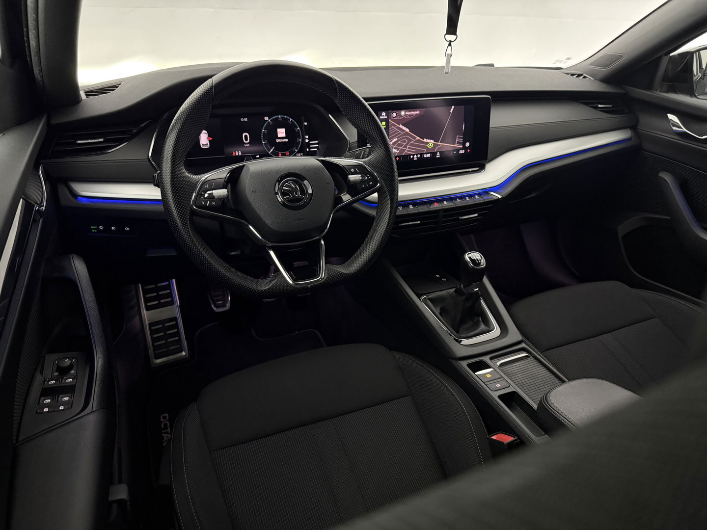 Škoda Octavia 1.0 TSI Sport Business | Virtual | Sfeerverl. | Carplay | Parkeersens. | NAP