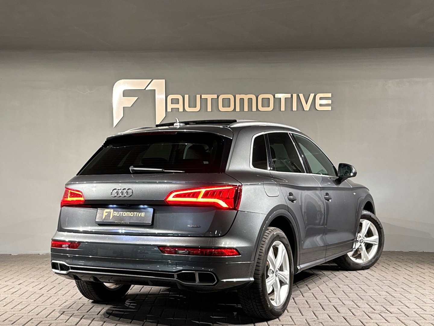 Audi Q5 55 TFSI e quattro Competition Pano|HuD|Massage|Keyless