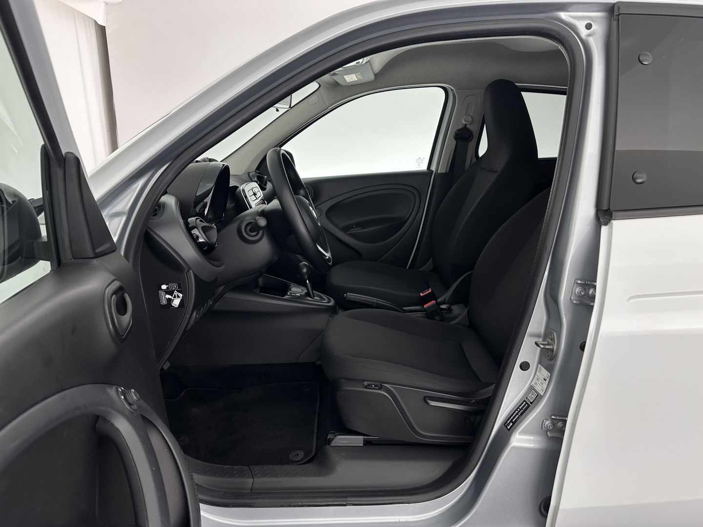 Smart Forfour EQ Comfort 18 kWh [ 3-Fase-22kW ] {SOH-96%} Aut. *HEATED-COMFORTSEATS | DAB+ | AIRCO | CRUISE | 15''ALU | PRIVACY-GLASS*