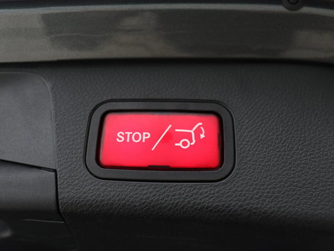 Mercedes-Benz C-Klasse 160 AMG Limited | Stoelverwarming | Leder/Alcantara | Camera | Carplay | Digital Cockpit | Navigatie | Park Assist | Full LED