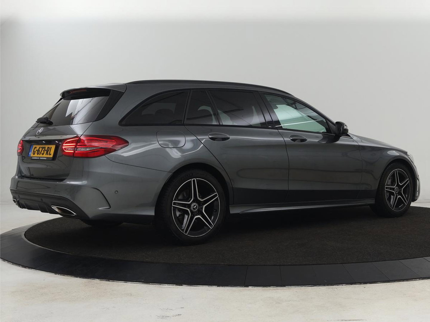 Mercedes-Benz C-Klasse 160 AMG Limited | Stoelverwarming | Leder/Alcantara | Camera | Carplay | Digital Cockpit | Navigatie | Park Assist | Full LED