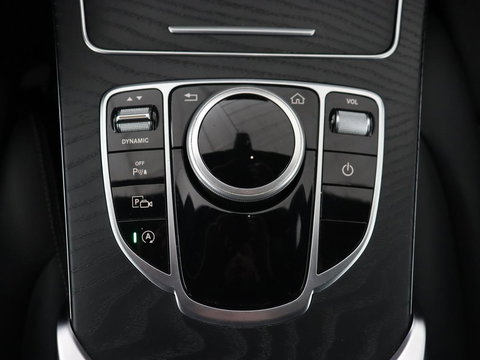 Mercedes-Benz C-Klasse 160 AMG Limited | Stoelverwarming | Leder/Alcantara | Camera | Carplay | Digital Cockpit | Navigatie | Park Assist | Full LED