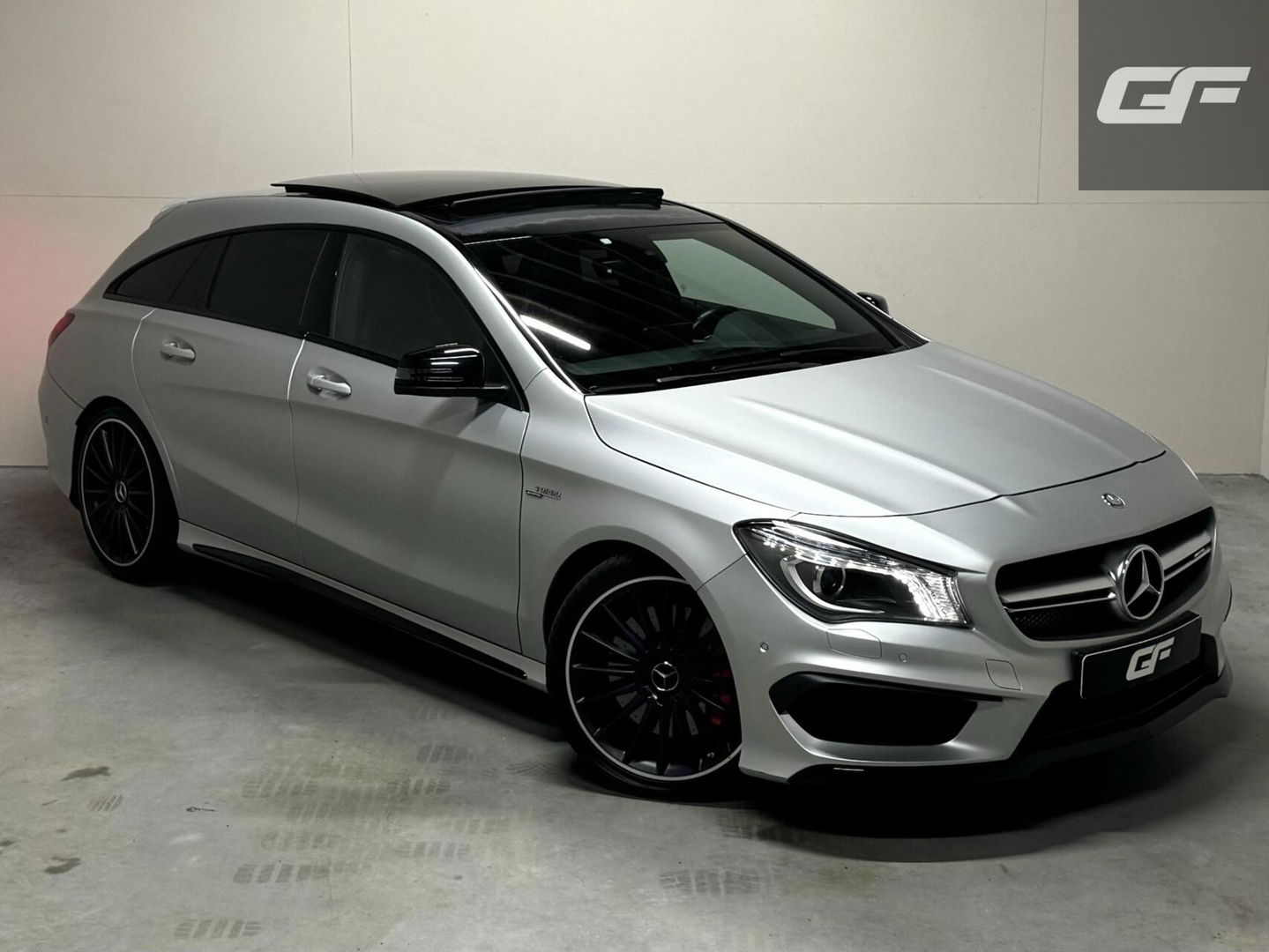 Mercedes-Benz CLA Shooting Brake AMG 45 4MATIC Pano Leer Memory