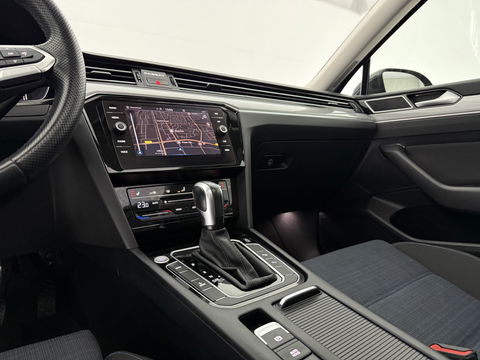 Volkswagen Passat 1.4 TSI PHEV GTE | SOH 90% | Pano | Adap. Cruise | Virtual | Massage | Stoelverw. | Camera | Keyless