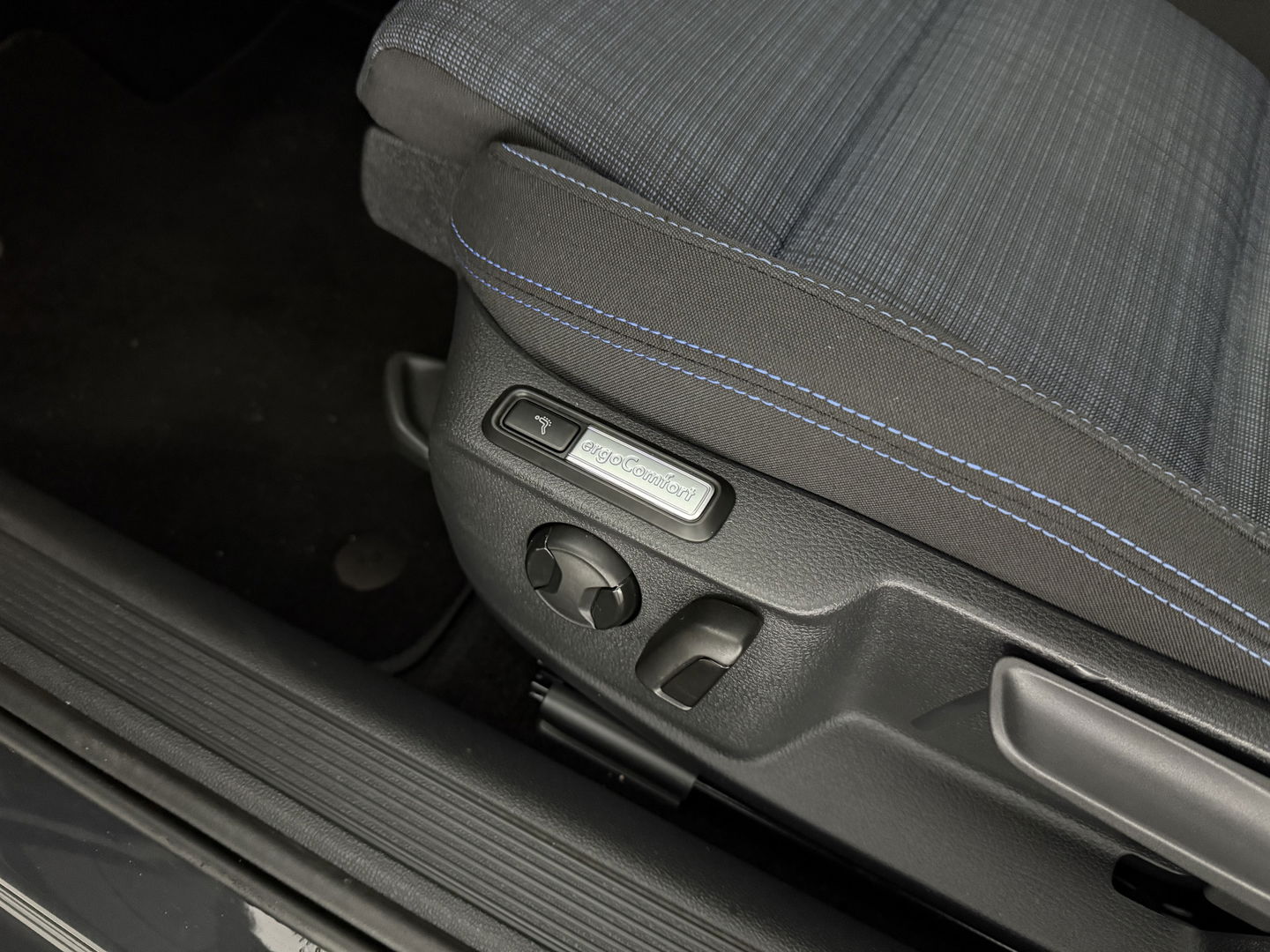 Volkswagen Passat 1.4 TSI PHEV GTE | SOH 90% | Pano | Adap. Cruise | Virtual | Massage | Stoelverw. | Camera | Keyless