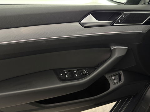 Volkswagen Passat 1.4 TSI PHEV GTE | SOH 90% | Pano | Adap. Cruise | Virtual | Massage | Stoelverw. | Camera | Keyless