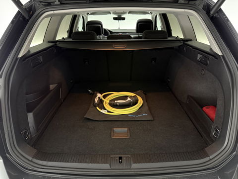 Volkswagen Passat 1.4 TSI PHEV GTE | SOH 90% | Pano | Adap. Cruise | Virtual | Massage | Stoelverw. | Camera | Keyless