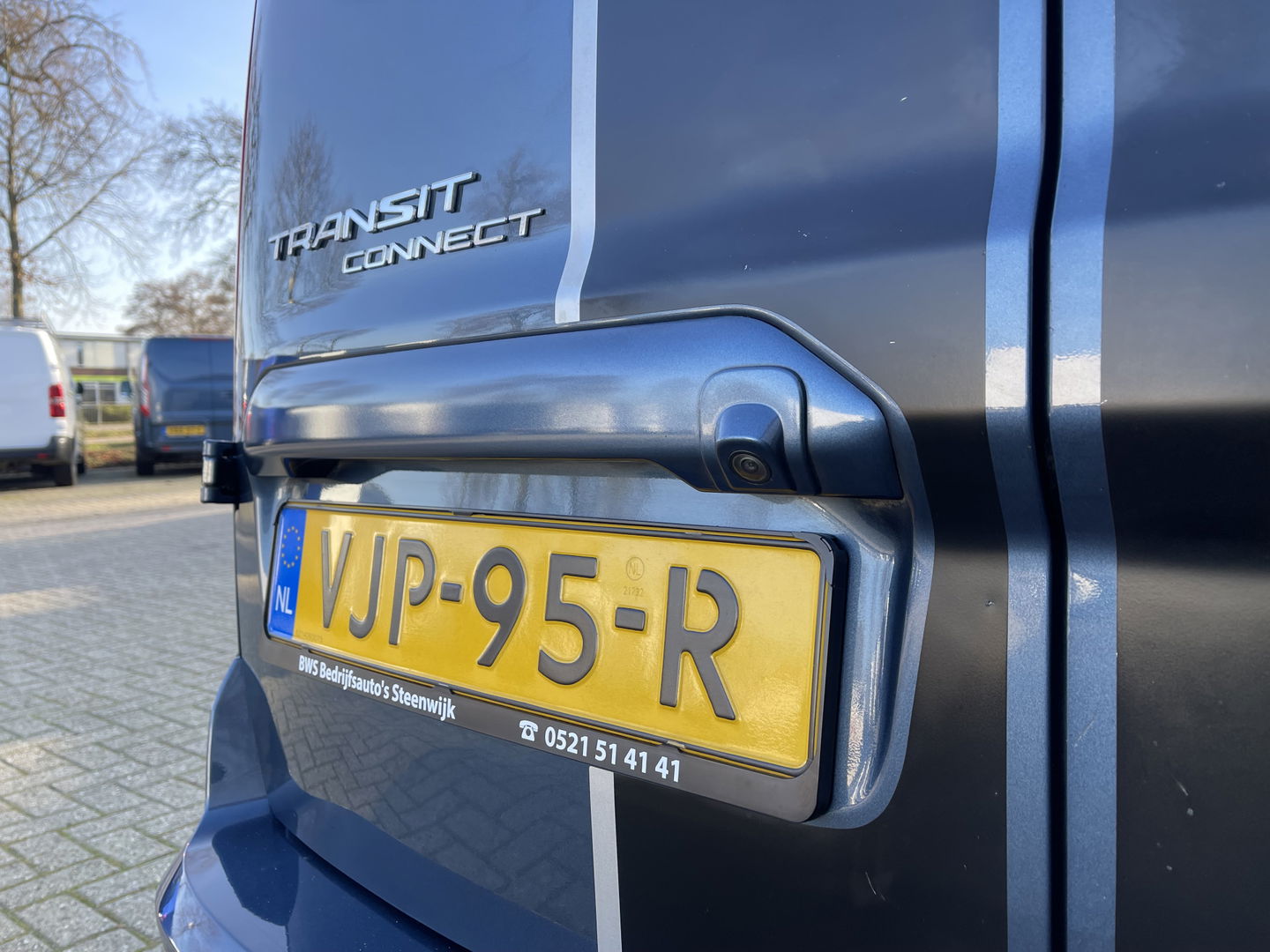 Ford Transit Connect 1.5 EcoBlue L2 Sport automaat / vaste prijs rijklaar € 14.950 ex btw / lease vanaf € 252 / dubbele schuifdeur / blauw metallic / camera / trekhaak / stoelverwarming / euro 6 !
