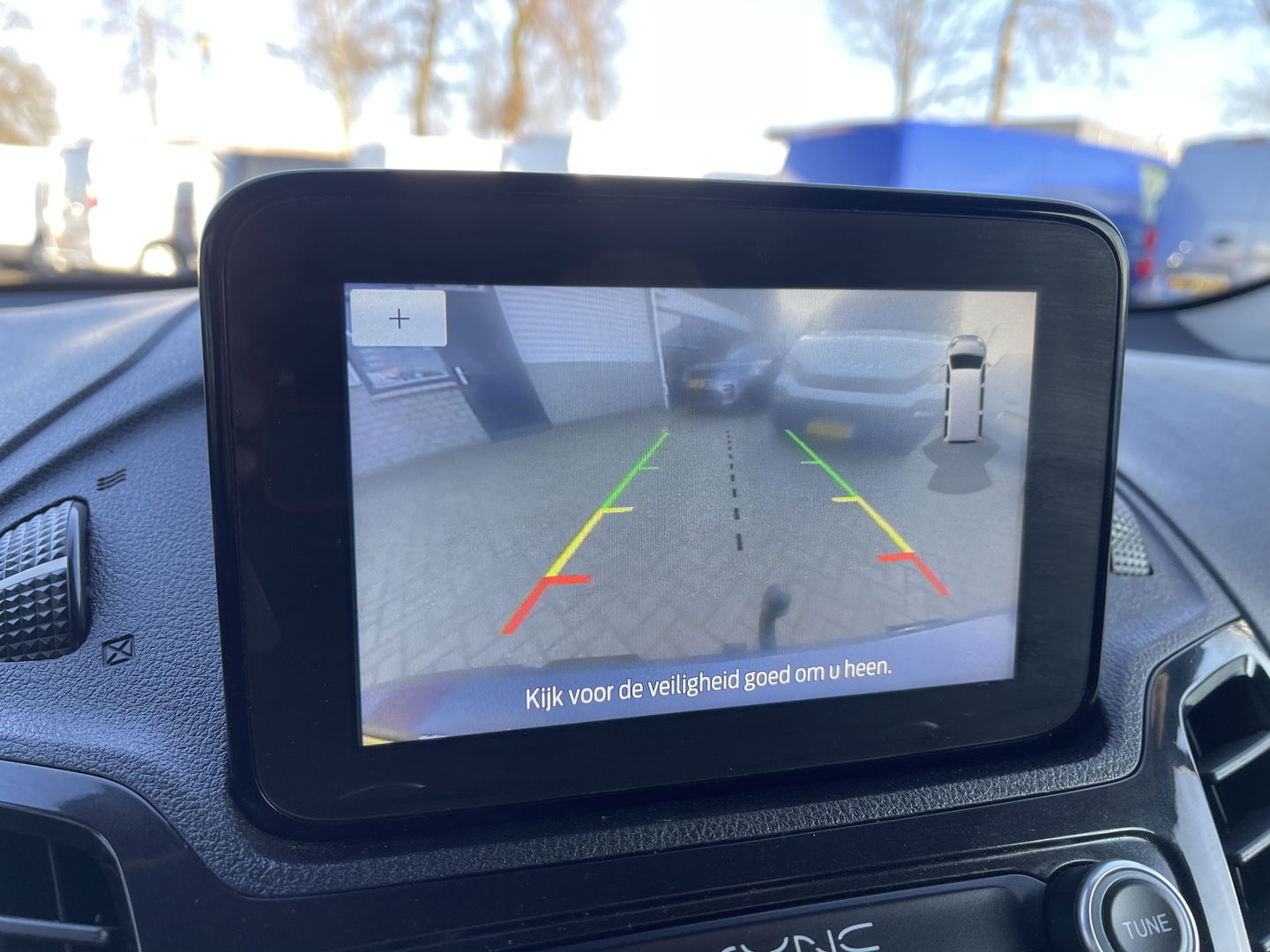 Ford Transit Connect 1.5 EcoBlue L2 Sport automaat / vaste prijs rijklaar € 14.950 ex btw / lease vanaf € 252 / dubbele schuifdeur / blauw metallic / camera / trekhaak / stoelverwarming / euro 6 !