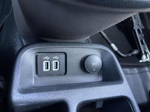 Ford Transit Connect 1.5 EcoBlue L2 Sport automaat / vaste prijs rijklaar € 14.950 ex btw / lease vanaf € 252 / dubbele schuifdeur / blauw metallic / camera / trekhaak / stoelverwarming / euro 6 !