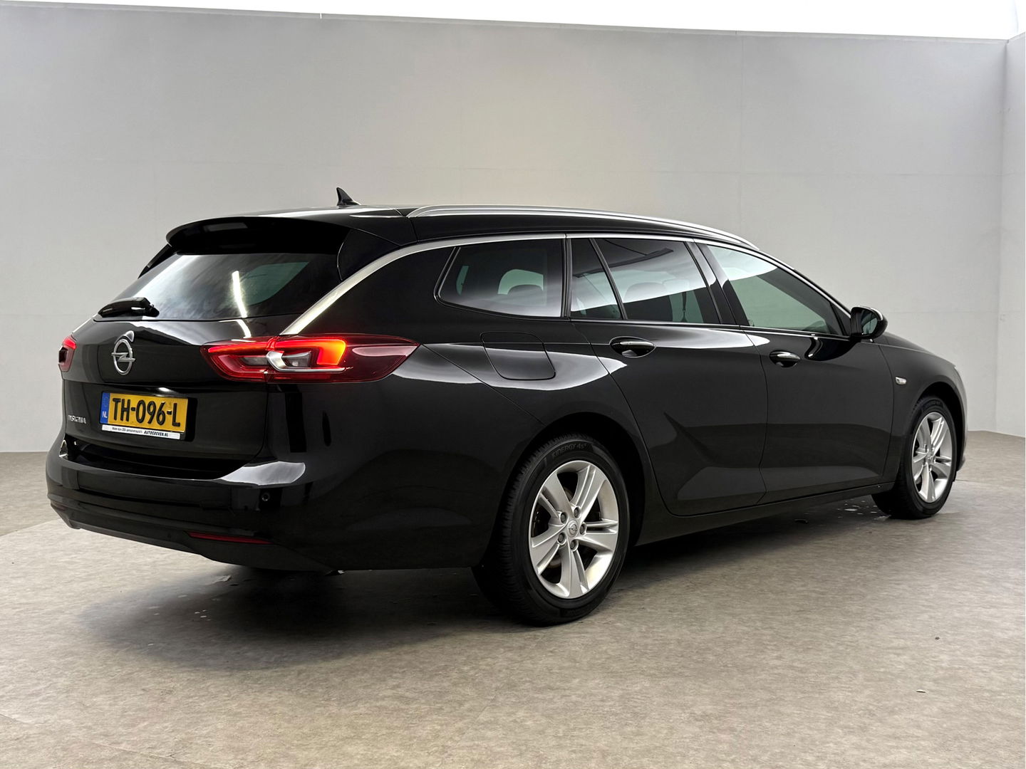 Opel Insignia 1.5 Turbo Business Executive | Carplay | Trekh. | Cruise | Navi | Parkeersens. | Keyless | NAP