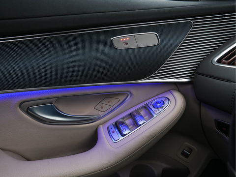 Mercedes-Benz EQC 400 4MATIC Business Solution 80 kWh {SOH-93%} (INCL-BTW) Aut *PANO | LEATHER | DIGI-WIDESCREEN | MEMORY-PACK | TOPVIEW | KEYLESS | HEATED-SPORTSEATS | DAB+ | PRIVACY-GLASS | TOWBAR | AMBIENTLIGHT | SHIFTPADDLES | 19' ALU*