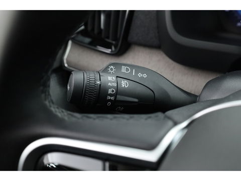 Volvo XC90 T8 Recharge Plus Bright | Bowers & Wilkins | Stoelventilatie | HUD | Luchtvering | 360cam | Adapt. Cruise