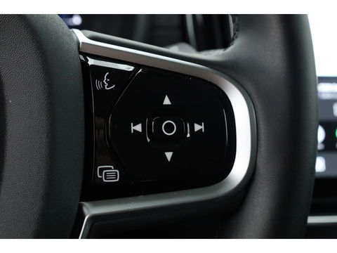 Volvo XC90 T8 Recharge Plus Bright | Bowers & Wilkins | Stoelventilatie | HUD | Luchtvering | 360cam | Adapt. Cruise