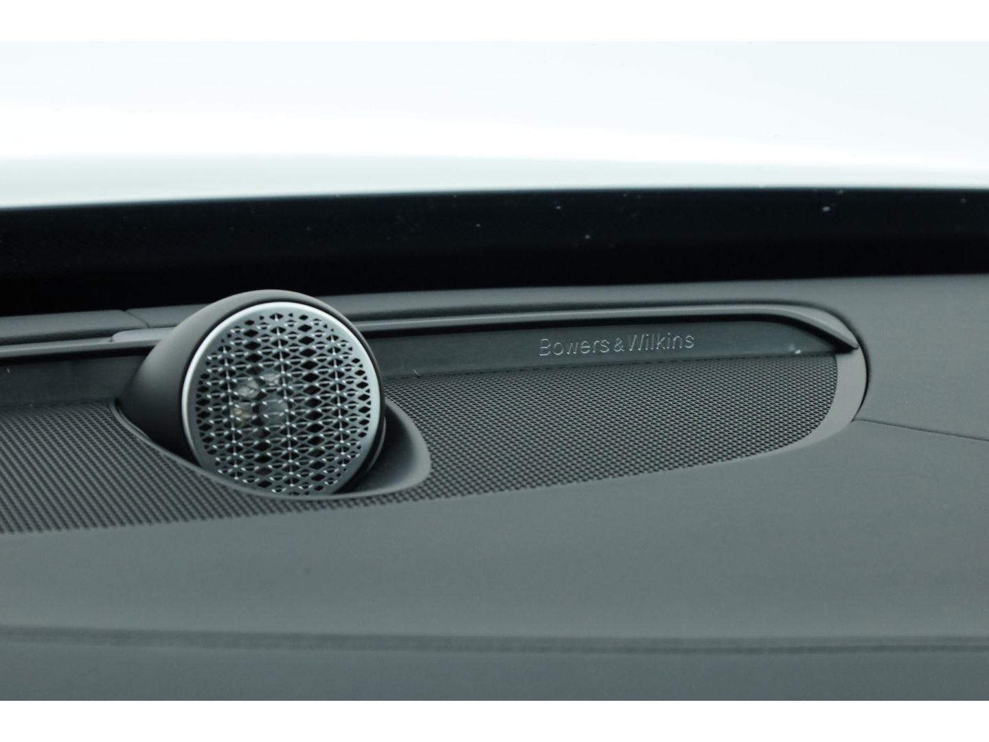 Volvo XC90 T8 Recharge Plus Bright | Bowers & Wilkins | Stoelventilatie | HUD | Luchtvering | 360cam | Adapt. Cruise