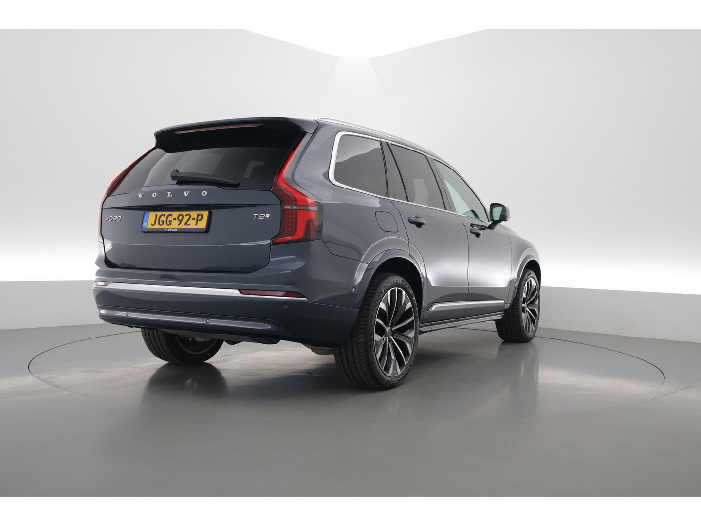 Volvo XC90 T8 Recharge Plus Bright | Bowers & Wilkins | Stoelventilatie | HUD | Luchtvering | 360cam | Adapt. Cruise